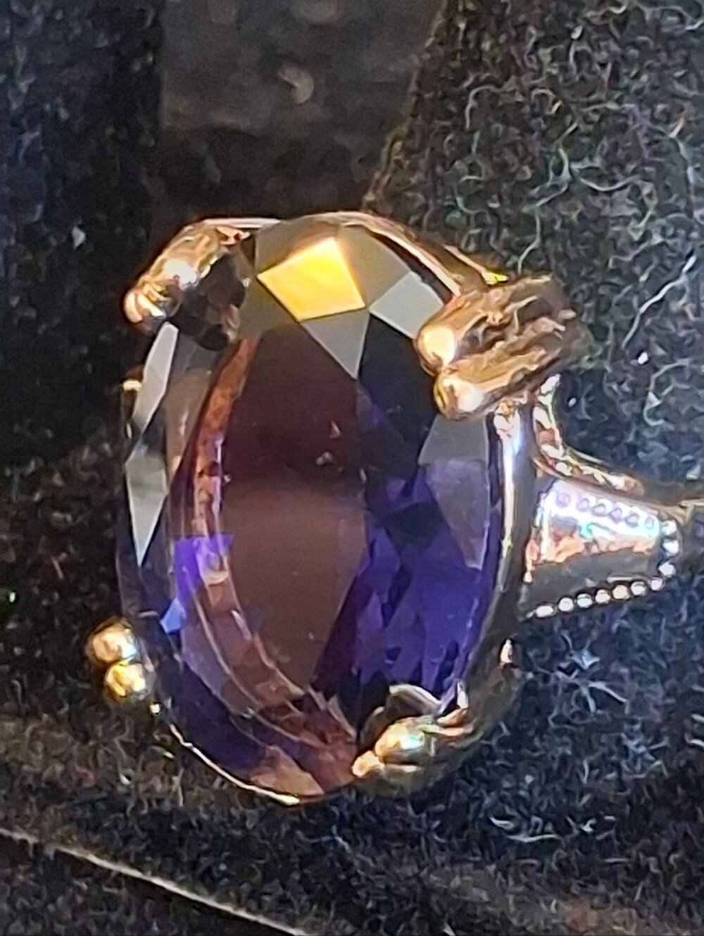 Elegant Goldtone Women's Ring With Large Purple Stone Size 11 1/2